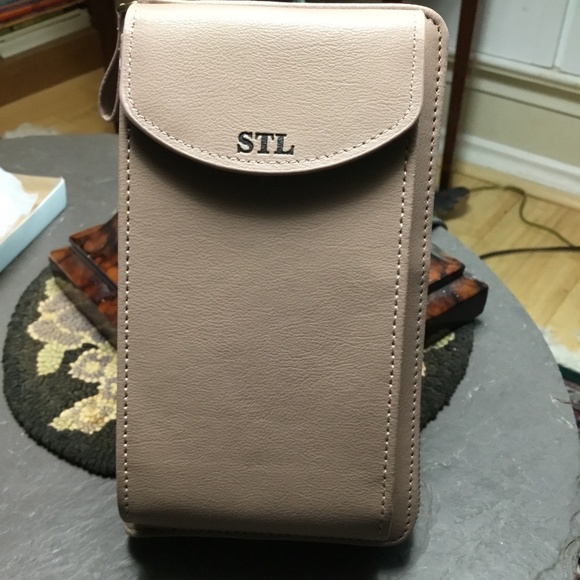 NEW The Original STL Crossbody Clutch Wallet in “Carey’s Pink” - Picture 1 of 5